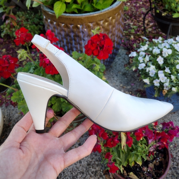 Bar III Tanya Slingback - Picture 10 of 11